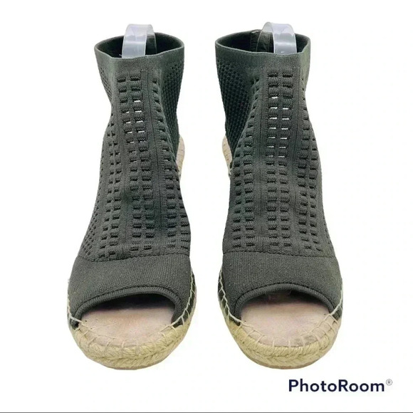 Steven by Steve Madden Evers Green Fabric Espadrille Wedges - Picture 2 of 6